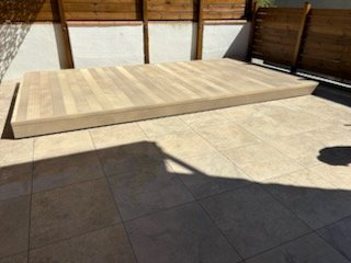 Terrasse mobile finition bois clair