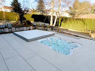 Terrasse mobile sur spa